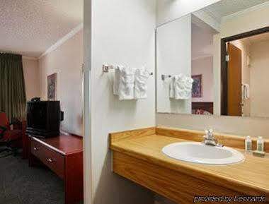 Hotel Baymont By Wyndham Glenview Exteriér fotografie